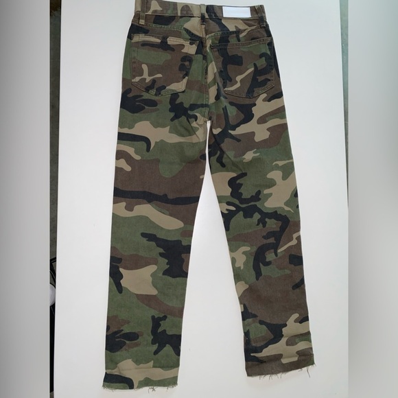 RE/DONE NWT HIGH RISE STOVE PIPE CAMO JEANS LUXURY DESIGNER UPCYCLE BRAND - Picture 13 of 14